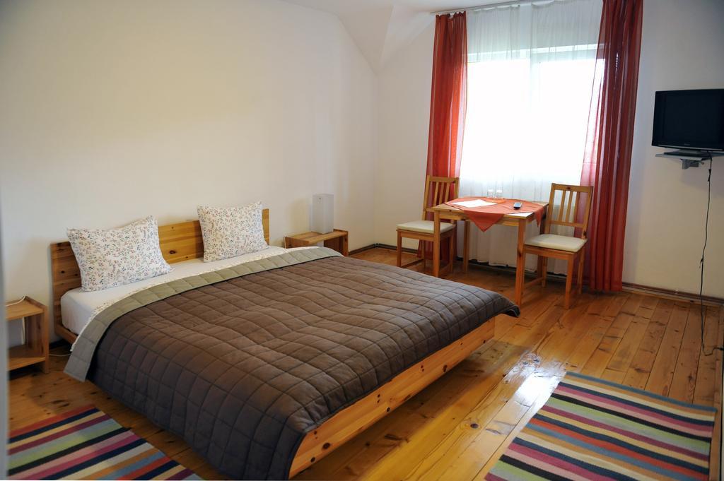 Hotel Pensiunea Tiuta Corbeni Zewnętrze zdjęcie